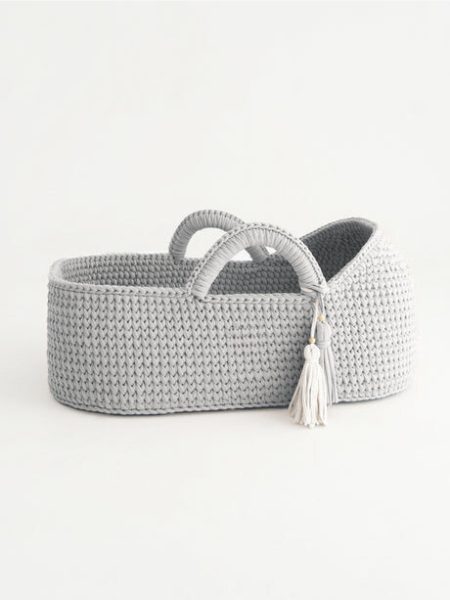 Sakina: Eco-Friendly Handwoven Baby Moses basket with round hood Bassinet - Organic, Natural, and Safe for Newborns