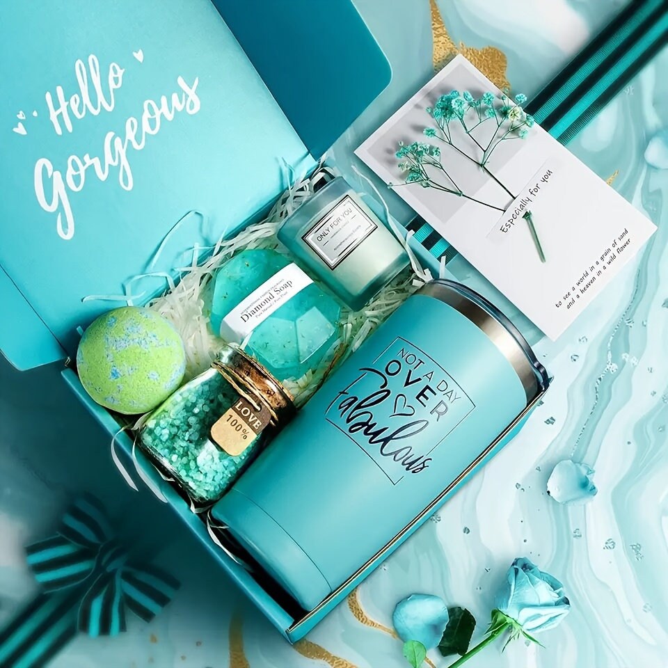 Luxurious Spa Gift Set with Bath Bomb, Bath Salt, Soap Bar and Candles. Perfect Mother's Day or Birthday Gift for Best Friend. Free Shipping