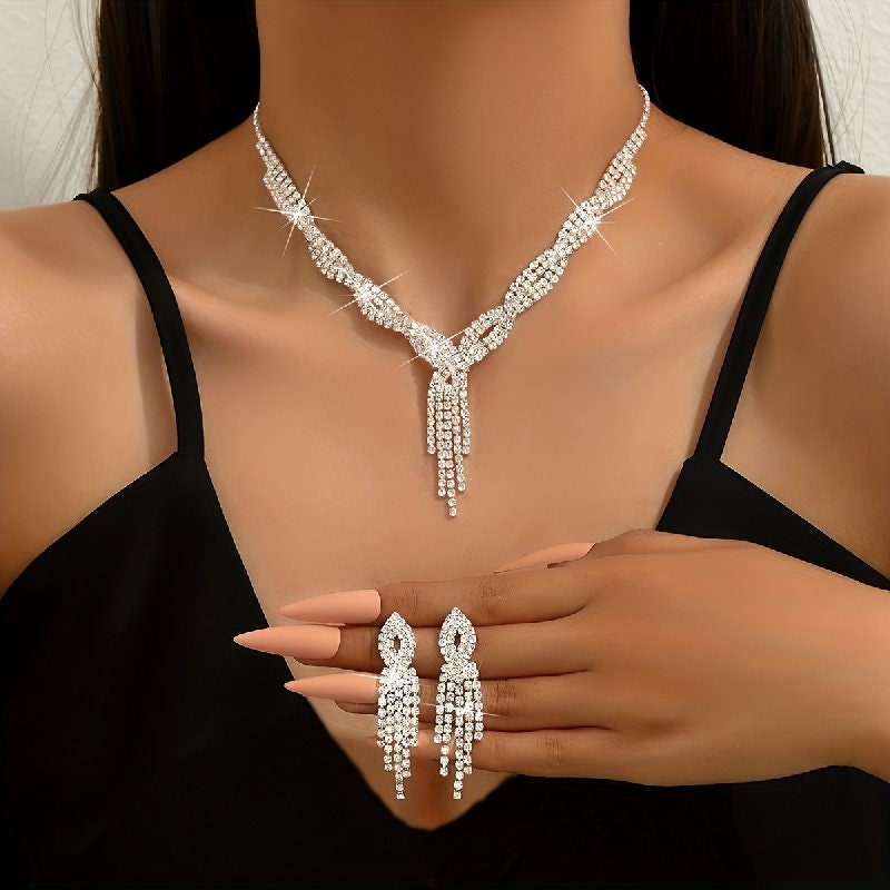 Dangle Earrings + Necklace/Dangle Earrings + Necklace + Bracelet Elegant Jewelry Set Silver Plated Paved Rhinestone Wedding Jewelry